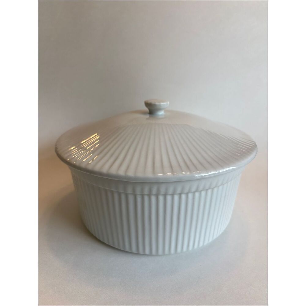 Apilco France White Round Fluted Edge Casserole Dish With Lid 8.5” Diameter
